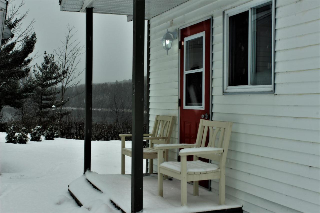 Chalet Bord Du St-maurice La Tuque